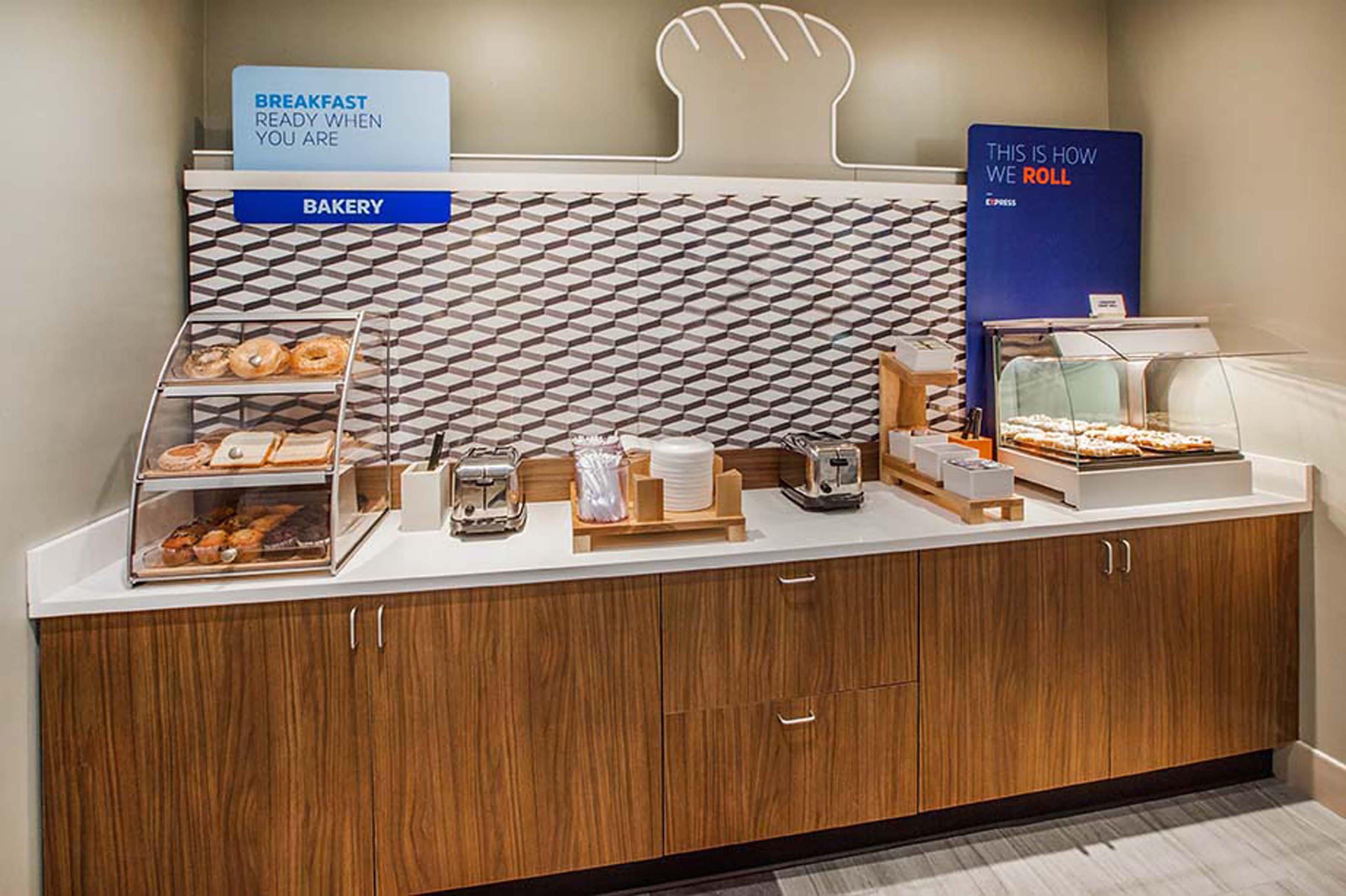 Holiday Inn Express Hotel & Suites Lexington By Ihg Eksteriør bilde