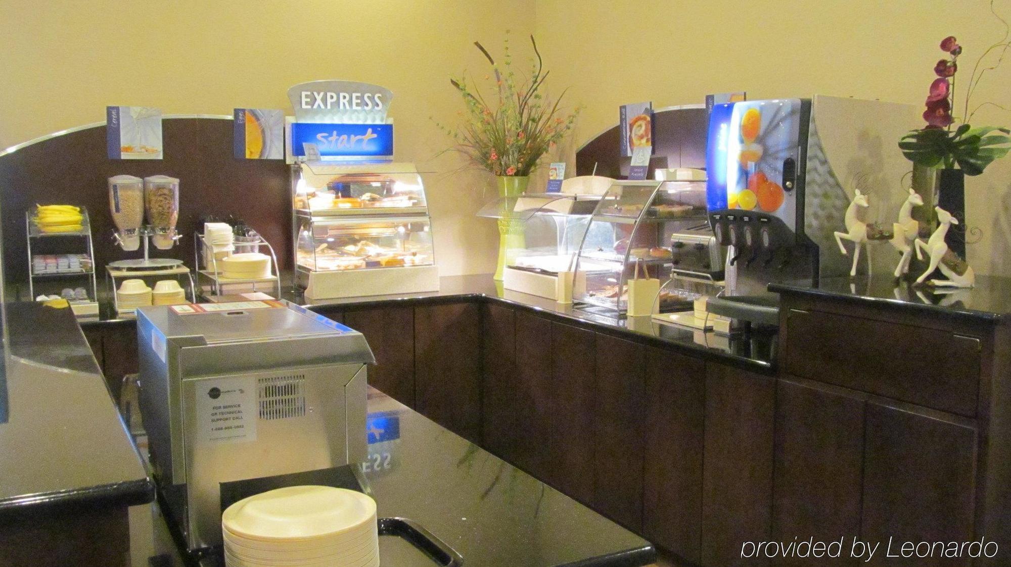 Holiday Inn Express Hotel & Suites Lexington By Ihg Eksteriør bilde