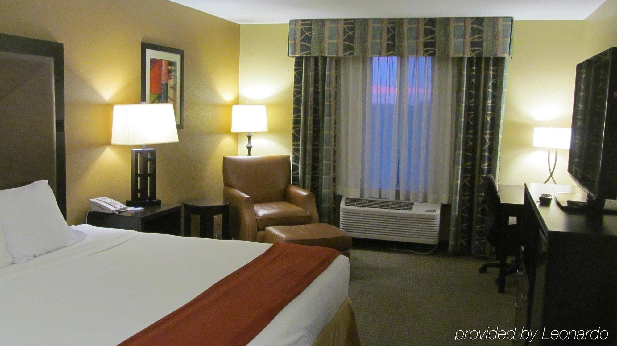 Holiday Inn Express Hotel & Suites Lexington By Ihg Rom bilde