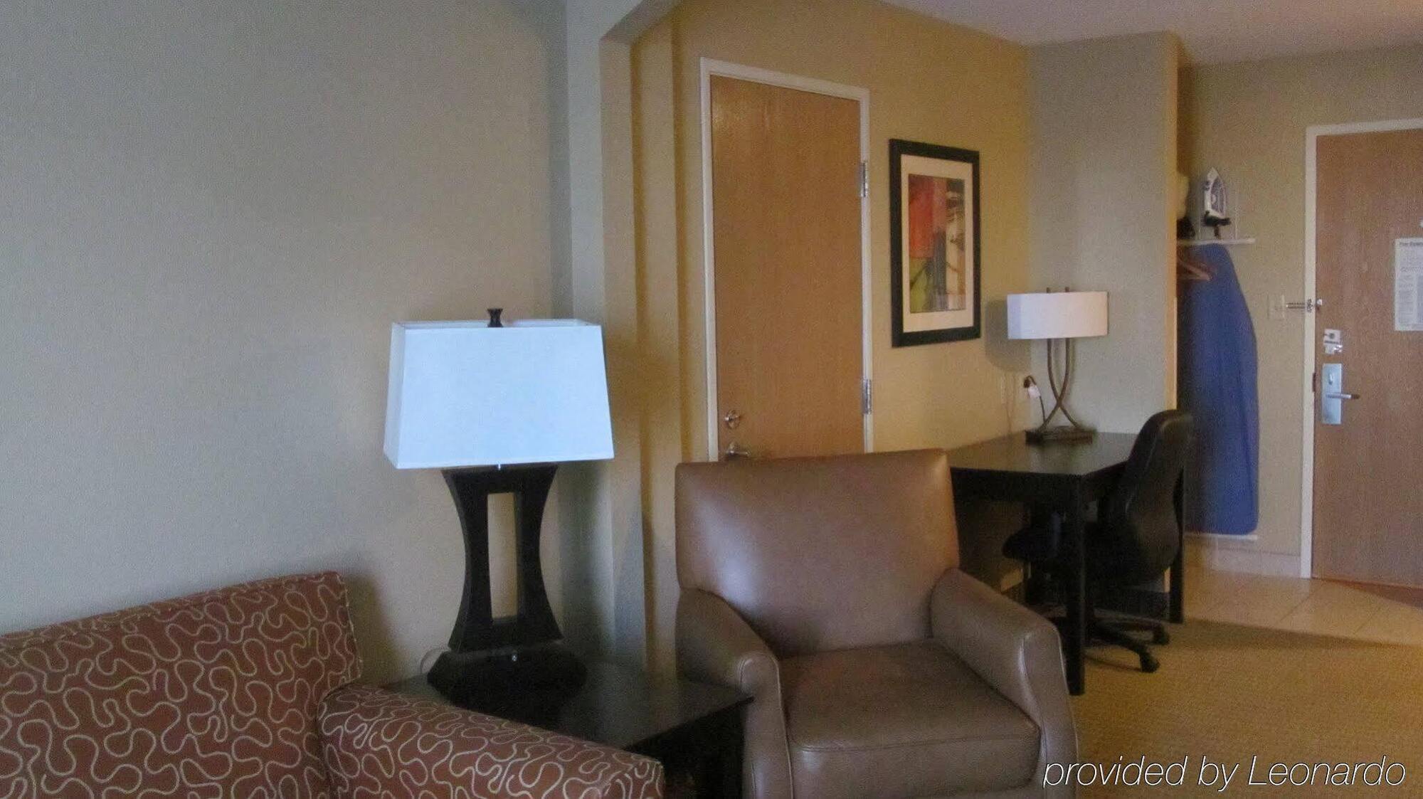 Holiday Inn Express Hotel & Suites Lexington By Ihg Eksteriør bilde